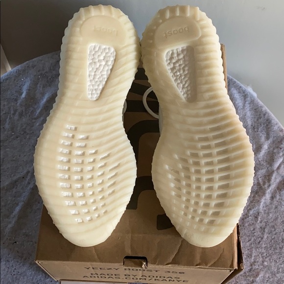 Yeezy’s boost 350 v2 - Picture 5 of 5